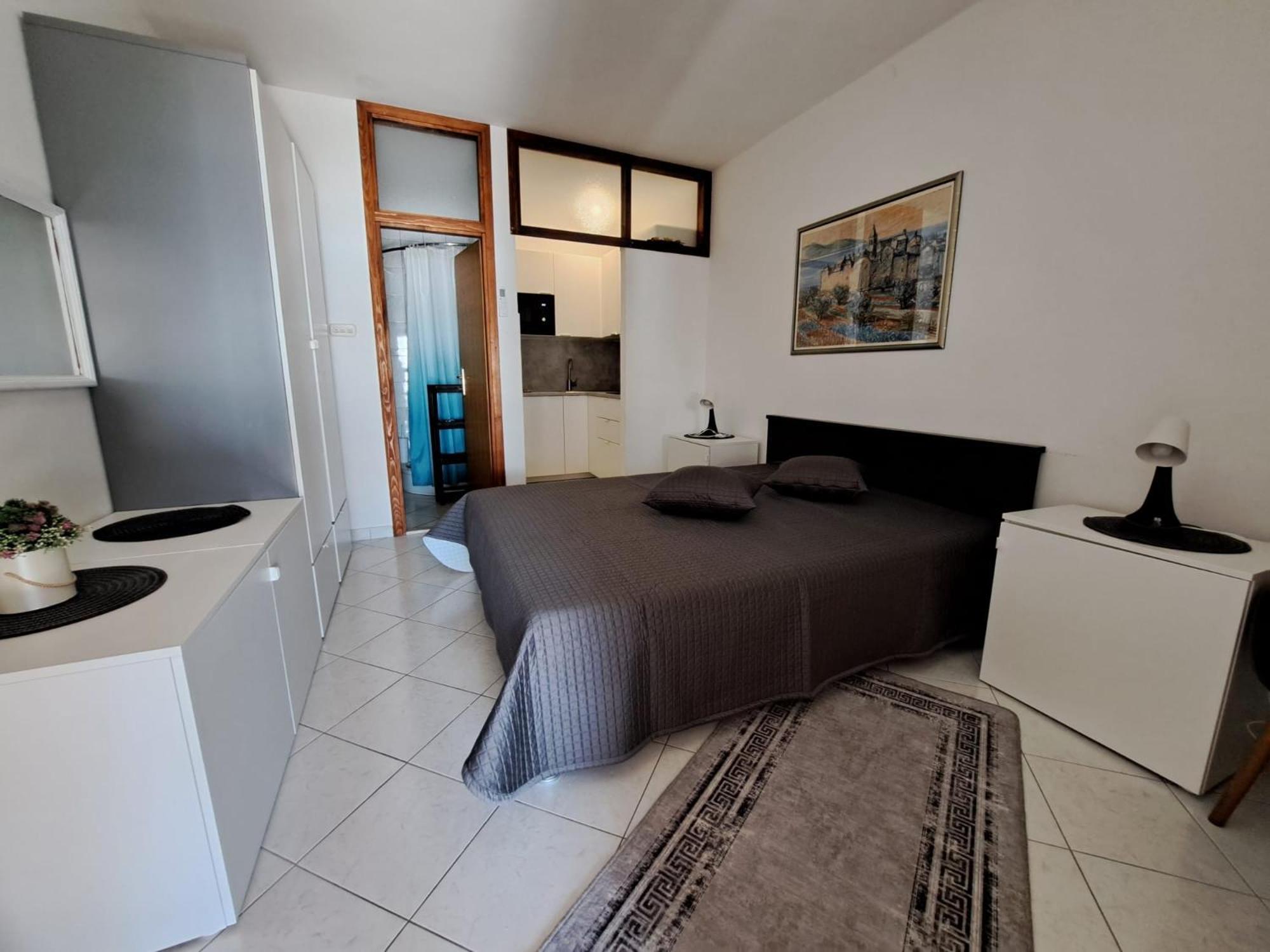 Apartmani Beba 트로기르 객실 사진